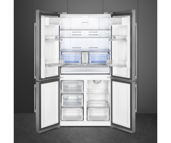 De Smeg FQ60X2PEAI heeft een zeer grote inhoud en een uitwisselbaar compartiment linksonder