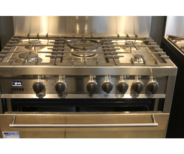 Foto van de Smeg B91GMXNL genomen in de showroom van Smeg in Amsterdam