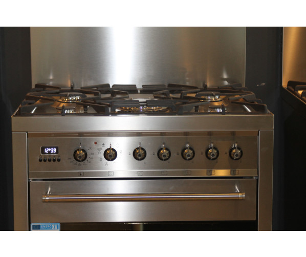 Foto van de Smeg C7GMXNLK genomen in de showroom van Smeg in Amsterdam