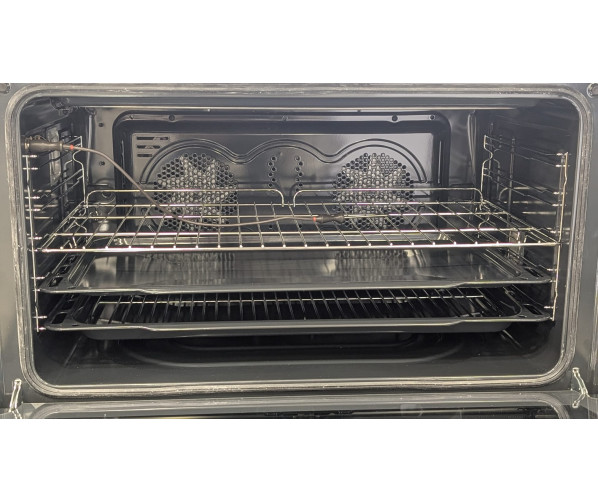 Ovenruimte Smeg C9GMMBNLK2 gasfornuis met dubbele ventilator