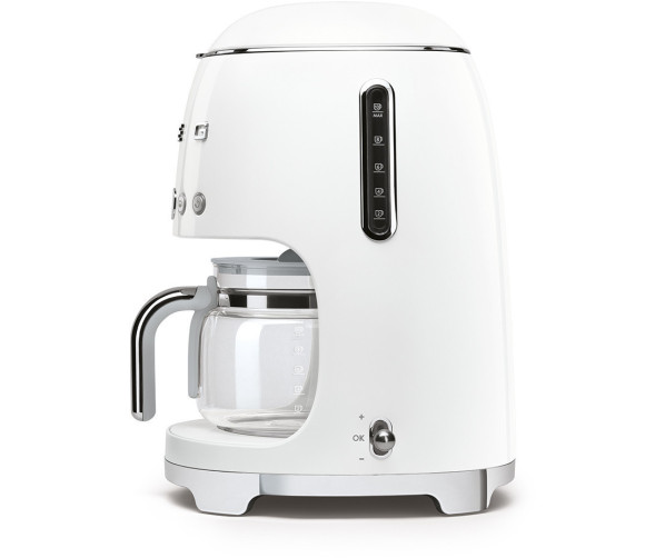 De Smeg DCF02WHEU beschikt over een indicator voor de hoeveelheid water aan de zijkant