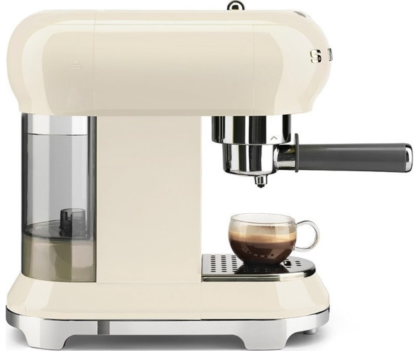 Zijaanzicht van de Smeg ECF01CREU espresso koffiemachine