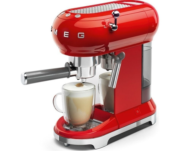 Fraai is de ronde vormgeving van de Smeg ECF01RDEU