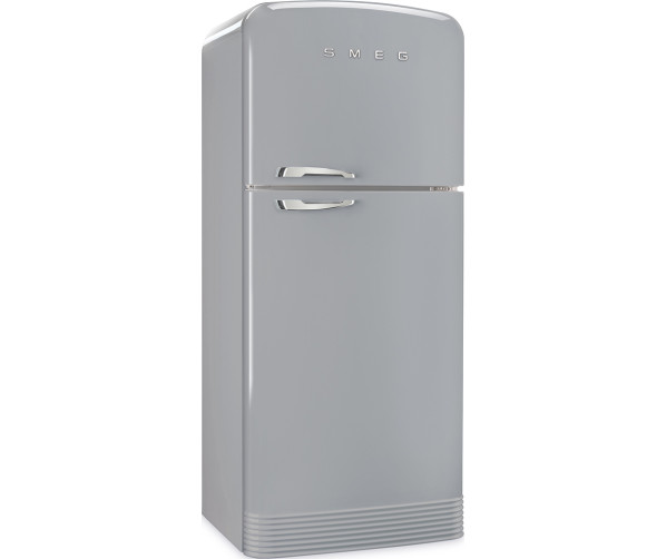 De ronde hoeken en chromen details maken de Smeg FAB50RSV koelkast zilvermetallic een retrokast