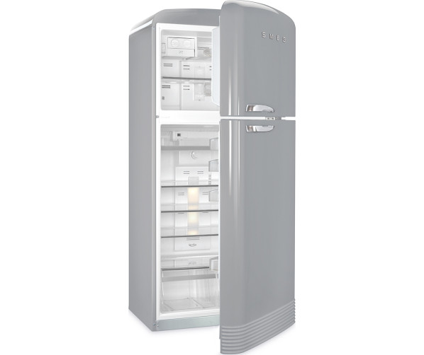Een sneak-peak van de binnenkant van de Smeg FAB50RSV koelkast zilvermetallic