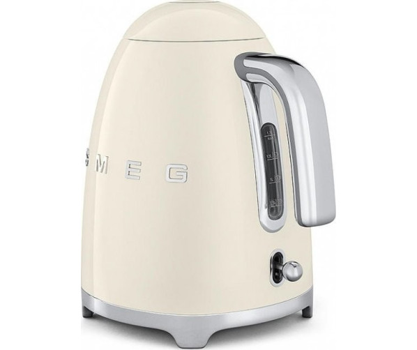 De Smeg KLF03CREU waterkoker creme heeft een inhoud van 1,7 liter