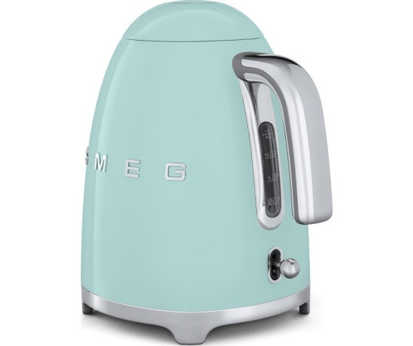 De Smeg KLF03PGEU waterkoker groen heeft een inhoud van 1,7 liter