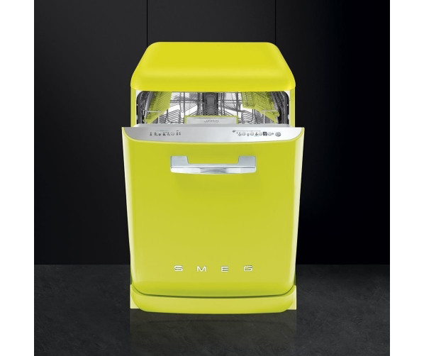 De Smeg LVFABLI is een vrijstaande vaatwasser uitgevoerd in retro jaren'50 stijl