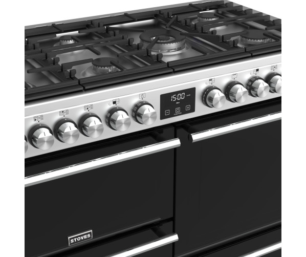 De wokbrander van het Stoves Precision DX S1100DF EU SS fornuis heeft een vermogen van 4,0 kW