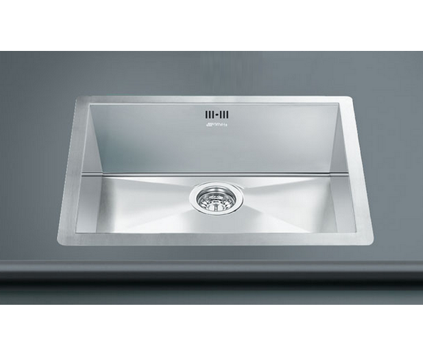 De Smeg VQ40F2 is een vlak inbouw spoelbak welke geintegreerd dient te worden in het keukenblad