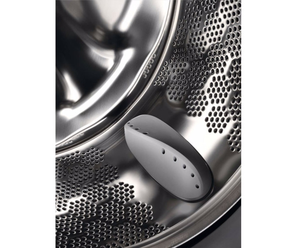 Zanussi ZWFN8245 wasmachine