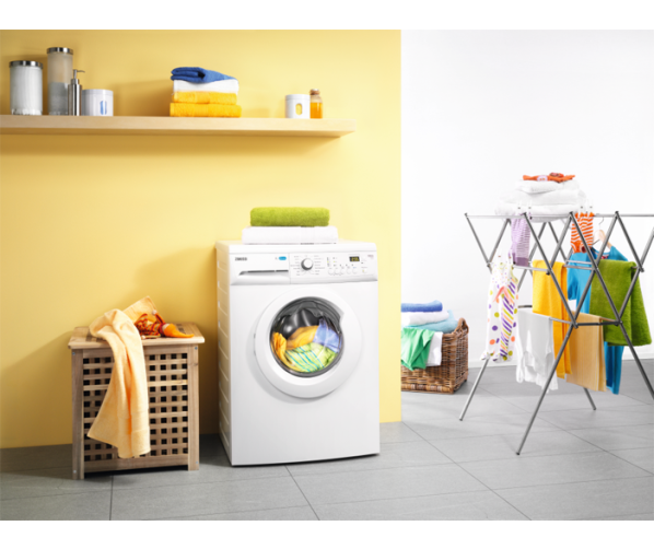 De Zanussi ZWF61403W wasmachine is voorzien van energielabel A+ en daarmee erg zuinig