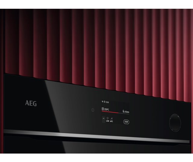 AEG TR7PB73FSB inbouw oven met SteamCrisp en pyrolyse reiniging