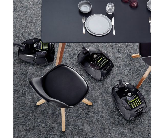 AEG VX7-2-ECO stofzuiger met zak, actieradius 12m, 70 db, 3,5l inhoud, met parketborstel
