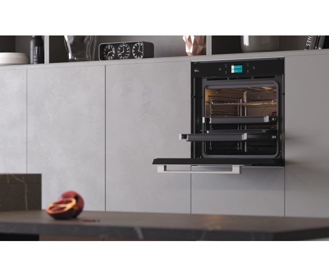 Bauknecht BIK9 PP8TS2 PT inbouw oven met wifi en kernthermometer