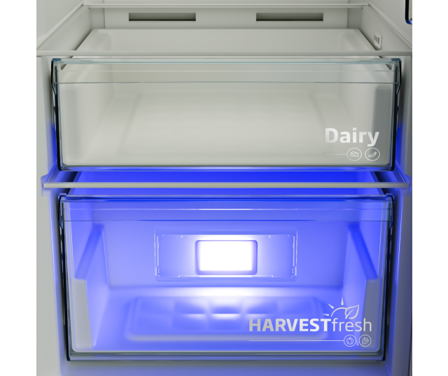 LED-verlichting in de Beko B3RMLNE444HW1 voor helder zicht op alle koelproducten