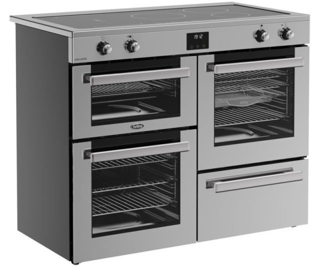 Belling COOKCENTRE 110Ei STA fornuis met vijf inductiezones en drie ovens - schuin vooraanzicht