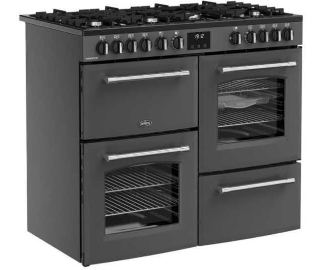 Zijaanzicht Belling FARMHOUSE 110DF ANT 110 cm fornuis met stijlvolle chromen accenten en opberglade