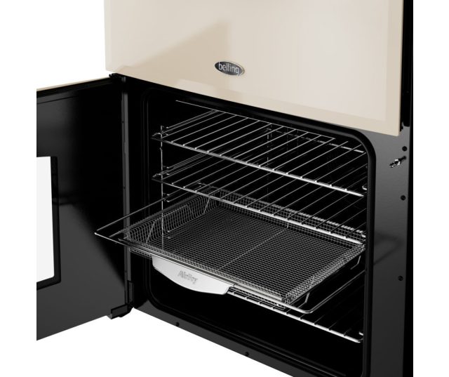 Binnenzijde van de 70 liter heteluchtoven van Belling