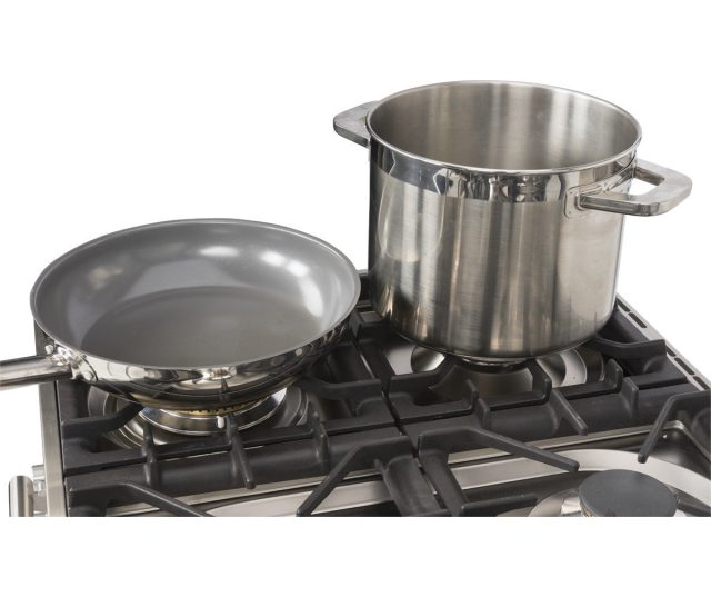 Uniek bij alle fornuizen van Boretti is de ruime branderafstand. Tussen de voorste en achter brander zit maar liefst 28 cm. hartafstand! Ideaal voor grote pannen.