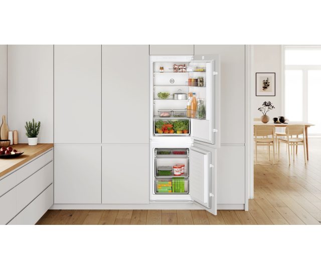 Bosch KIV86NSE0 inbouw koelkast - nis 178 cm.
