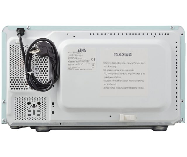 Foto van de achterzijde van de Etna SMV620TUR magnetron