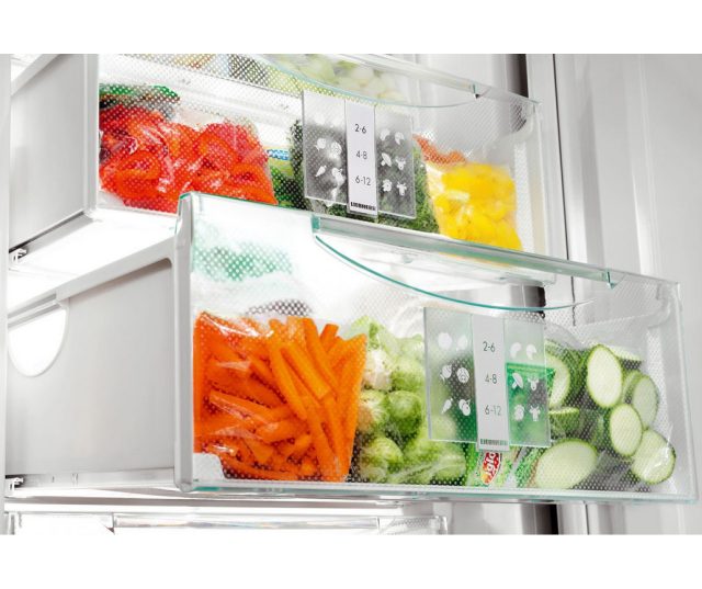 Het No-Frost systeem in de Liebherr CBNesf5133 zorgt ervoor dat u het vriesgedeelte niet meer hoeft te ontdooien