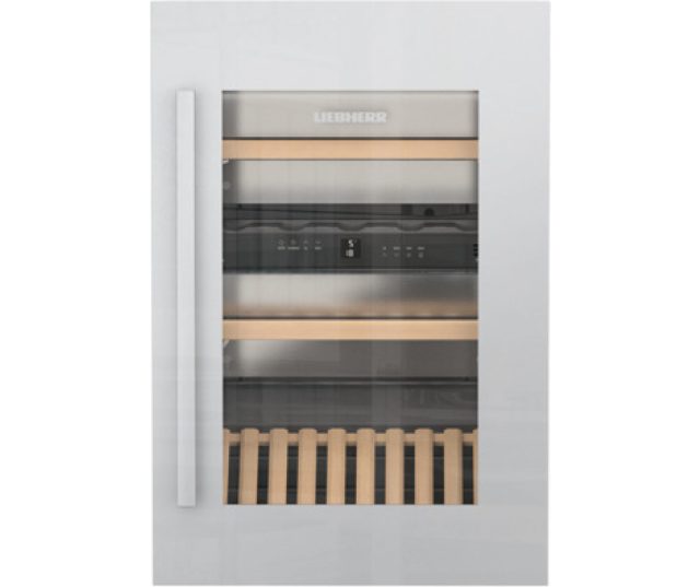De Liebherr EWTdf1653-26 wijn koelkast heeft een rvs front met isolatieglas