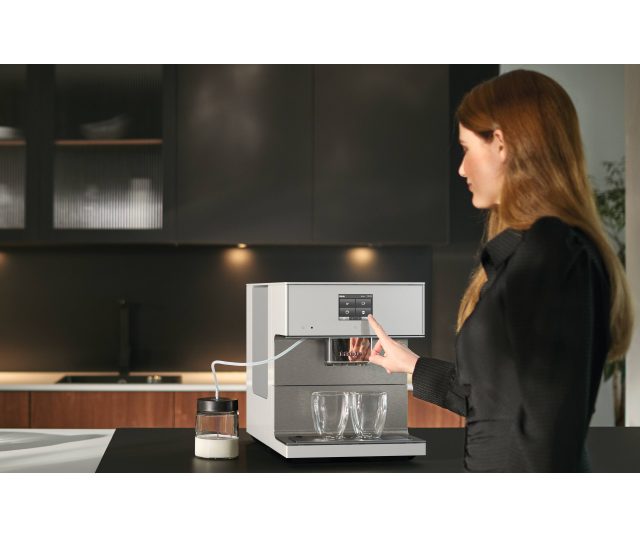 Miele CM7550 Briljantwit - vrijstaande koffiemachine