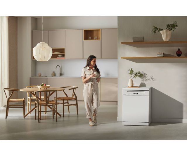 Miele G7233SC brws vrijstaande vaatwasser met energieklasse A en besteklade