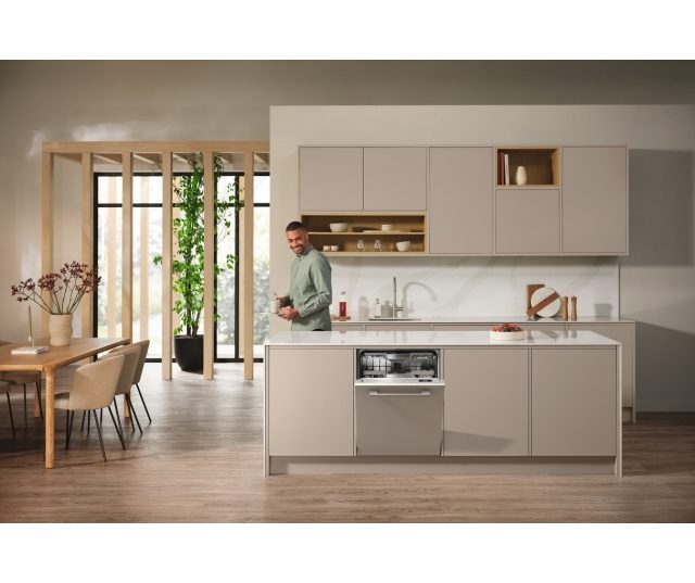 Miele G7298 SCVI XXL verhoogde inbouw vaatwasser met besteklade