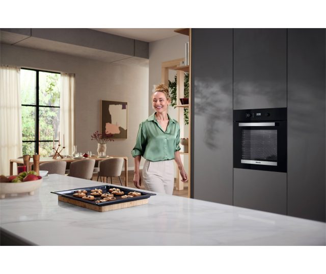 Miele H2455BP inbouw oven met pyrolyse functie