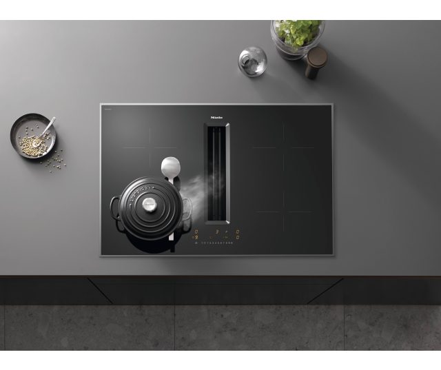 Miele KMDA7272FR-A inductie kookplaat met afzuiging