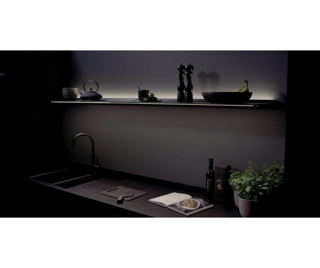 Novy Shelf Mineral Black 215cm keuken verlichting