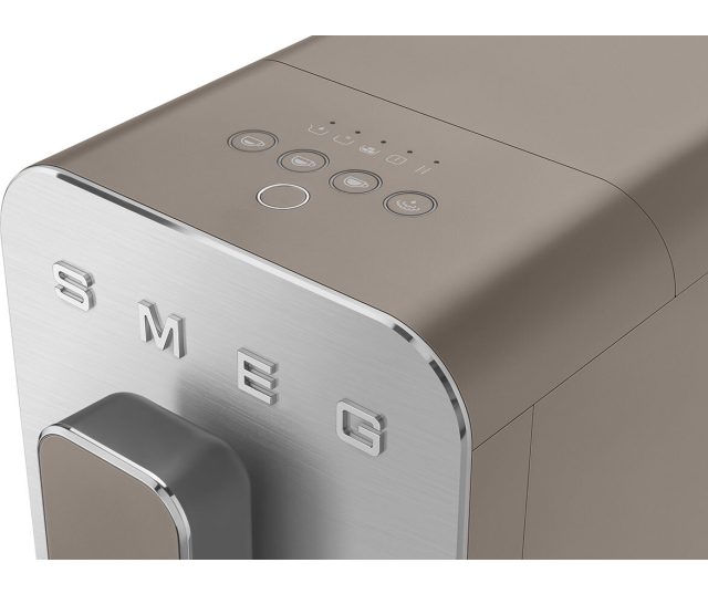 Smeg BCC02TPMEU volautomatische koffiemachine - mat taupe - retro jaren 50