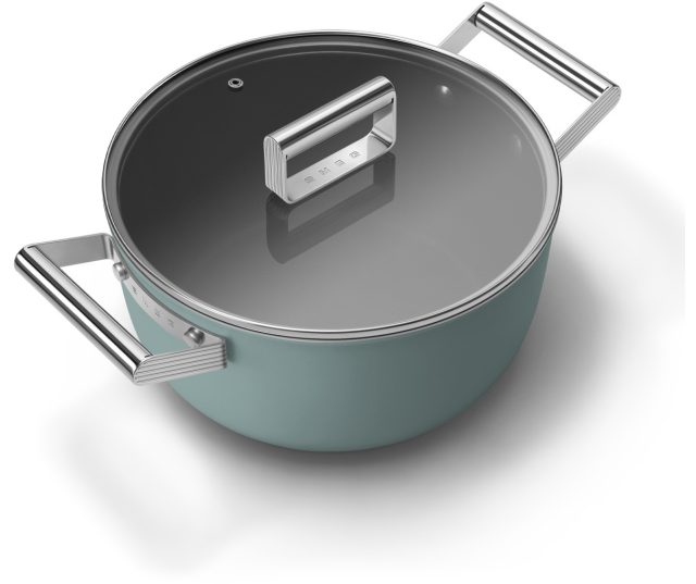 De CSF2412EGM is standaard voorzien van een glazen deksel met stoomgaatje