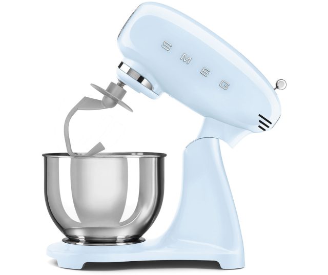 Smeg SMF03PBEU keukenmachine - pastel blauw