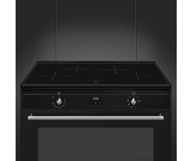De Smeg CX91IMBL heeft een fraai design met twee knoppen en touch control bediening