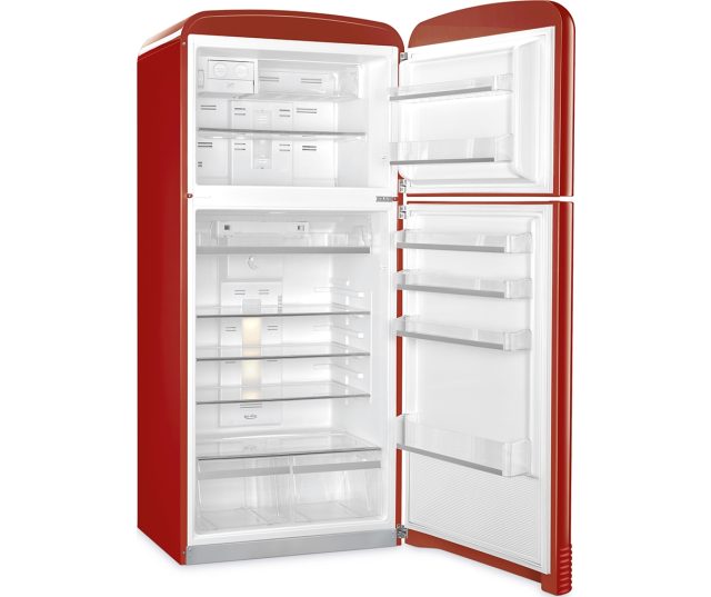 Het interieur van de Smeg FAB50RRD5 koelkast rood