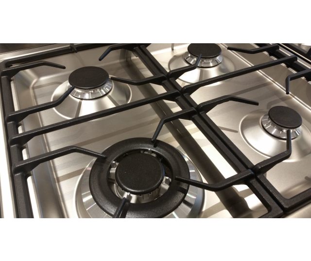 Alle branders van de Smeg SNLK61MA9 beschikken over automatische vonkontsteking