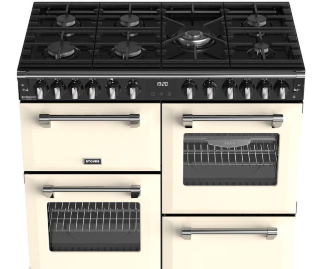 Crèmekleurig STOVES Richmond 100 DF DX gasfornuis met vier ovens en 7-pits gaskookplaat