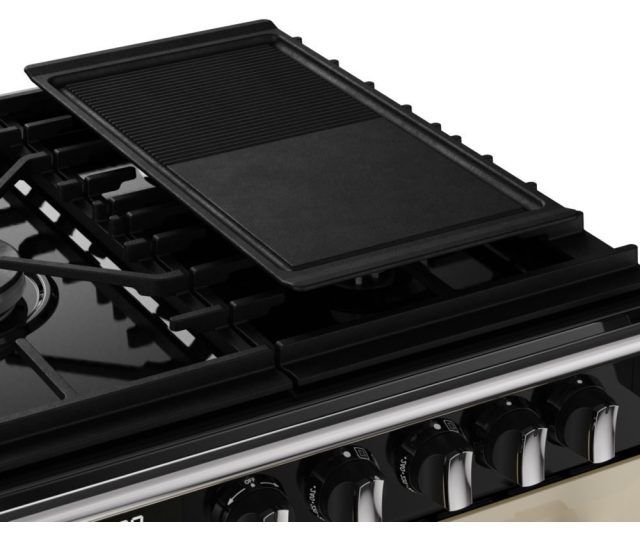 PowerWok-brander en gietijzeren pannendragers Stoves Richmond fornuis