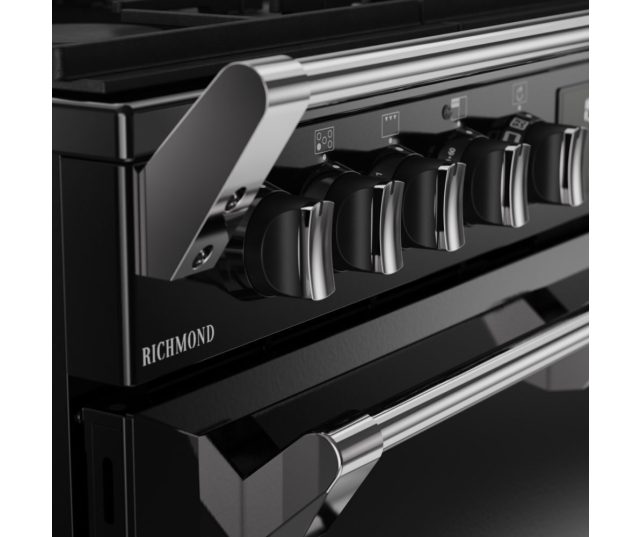 Bedieningsknoppen en draaiknoppen van Stoves Richmond 90 DF zwart gasfornuis