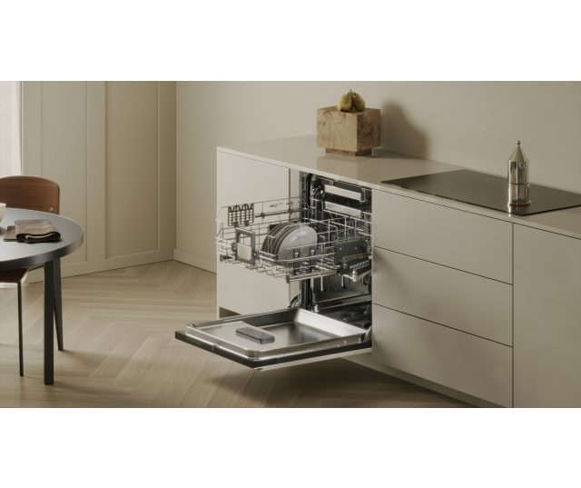 V-zug AdoraDish V6000 verhoogde inbouw vaatwasser met warmtepomp techniek