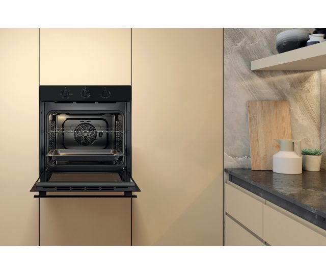 Whirlpool OMR35HR0B oven inbouw