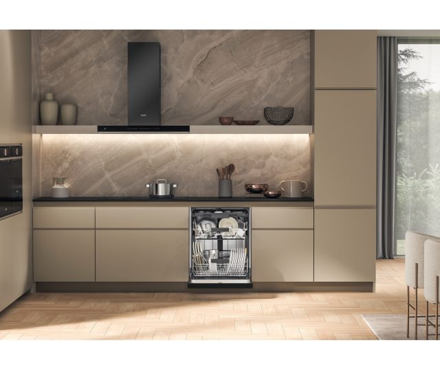 Whirlpool W7U HS31 X onderbouw vaatwasser - rvs front