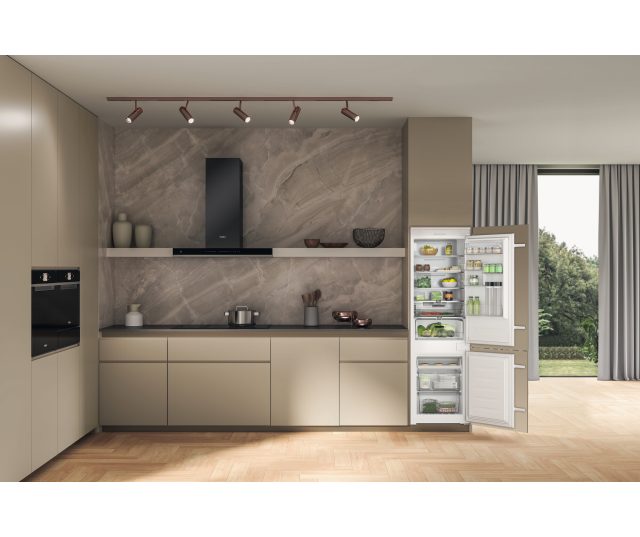 Whirlpool WHC18 T132 inbouw koelkast -