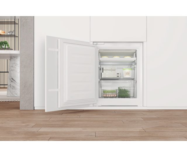 Whirlpool WHC18 T323 inbouw koelkast - nofrost - nis 178 cm.