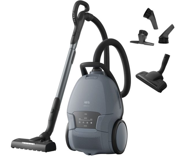 AEG AB81A2LDB stofzuiger met slang, buis en accessoires in totaalweergave