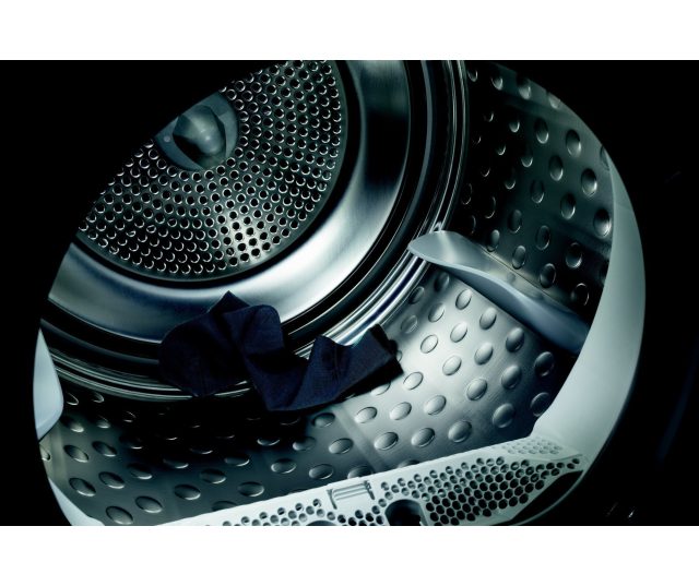 De Aeg T76782NIH warmtepomp droger heeft een maximaal vulgewicht van 8 kg